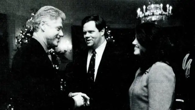 মনিকা লিউনস্কির সাথে প্রেসিডেন্ট ক্লিনটন।