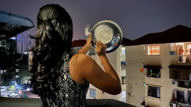 हरेक दिन थाल ठटाएर विरोध जनाउने गरिएको छ