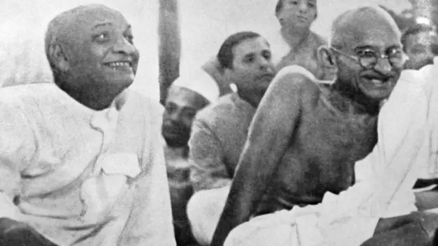 સરદાર અને ગાંધીજી