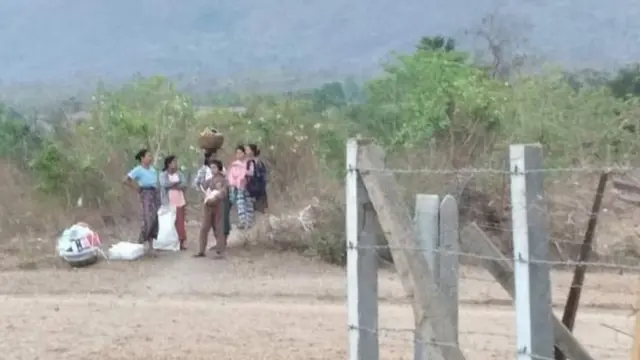 ကင်းရွာအနီးက စစ်ရှောင်များ