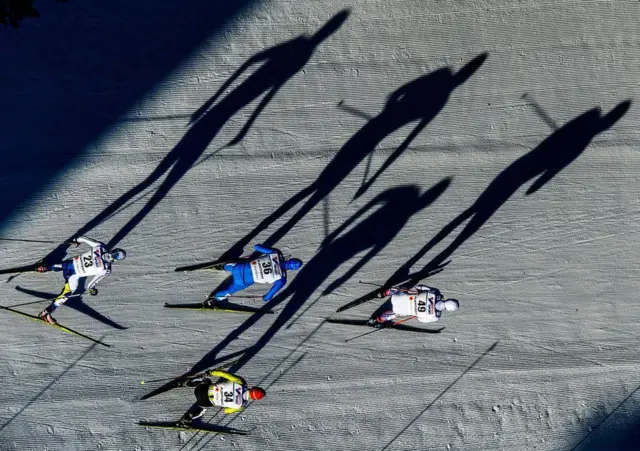 مسابقة تزلج على الجليد للرجال