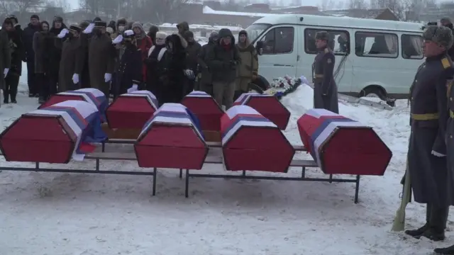 நெப்போலியன் படையெடுப்பு: இறந்த வீரர்களின் எச்சங்கள் 209 ஆண்டுகளுக்குப் பின் அடக்கம்