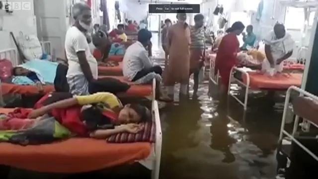 వరదలో చిక్కుకున్న పట్నాలోని ఓ ఆస్పత్రి