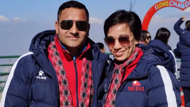 दीपक आयशा