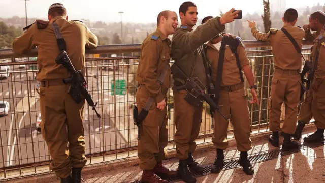 Jóvenes soldados de Israel en Jerusalén