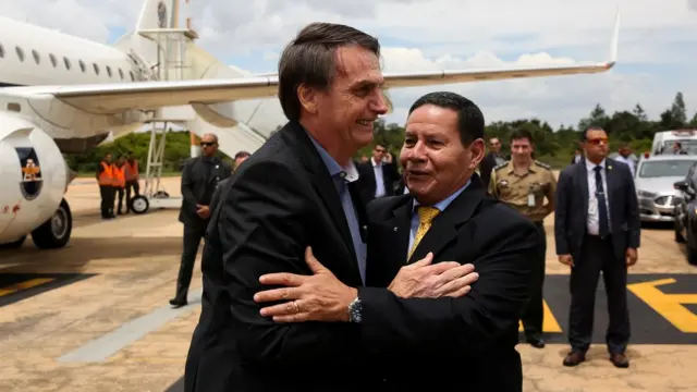 Jair Bolsonaro com o vice Hamilton Mourão