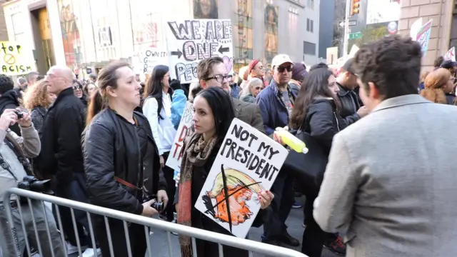 Демонстранты