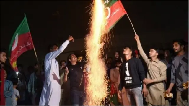 పాక్ విపక్షాల ఆగ్రహం