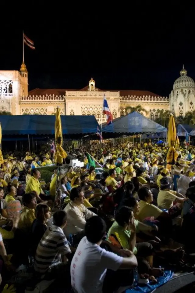 กลุ่มผู้ชุมนุมพันธมิตรฯ ในทำเนียบรัฐบาล