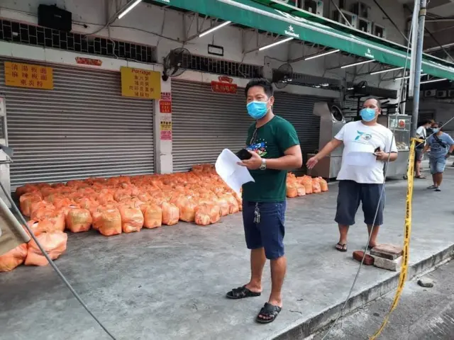 တချို့ ရပ်ကွက်တွေမှာ မြန်မာနိုင်ငံသားအချို့ပိတ်မိနေ