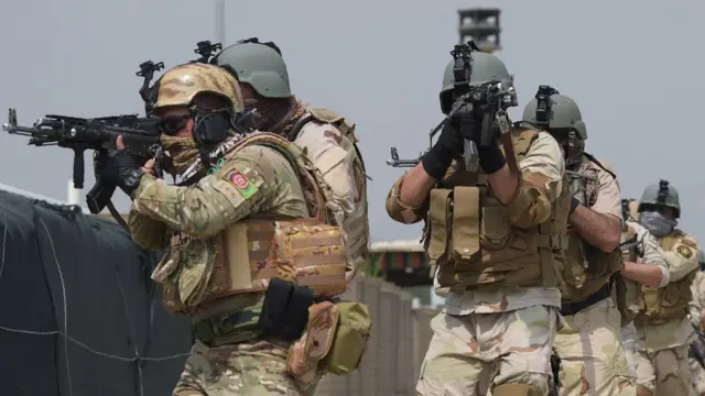 "امريکا د طالب مشرانو پرضد ځانګړي کمانډويان استوي"