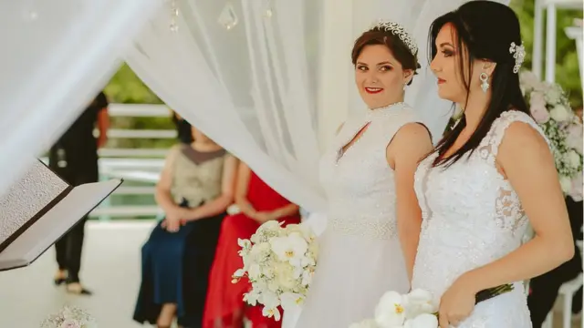 Adrieli e Anelise Nunes Shonspixbet365 entrarcasamento