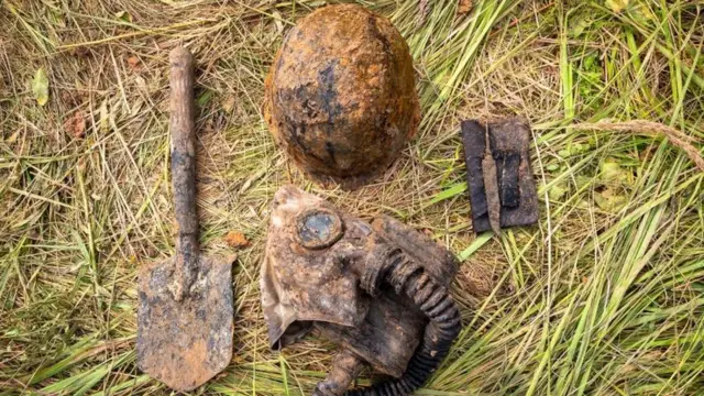 Әдемі эротикалық аққұбалардың фотосуреттері Пышақ туралы порно видео