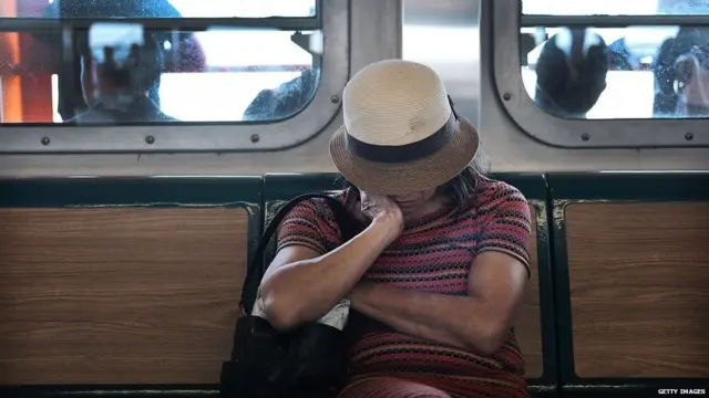 પ્રતીકાત્મક તસવીર