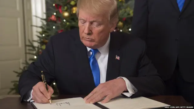 डोनाल्ड ट्रंप