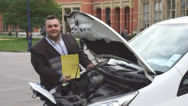 กาวิน ฮาร์เปอร์ นักวิจัยสถาบันฟาราเดย์