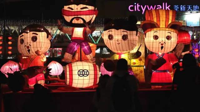 新界荃湾区举办的灯会