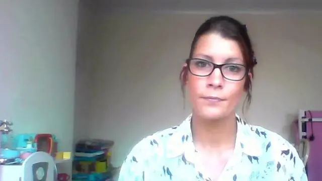 Katie Houghton waxaysheegtay in ay dhowr iyo toban jir ahayd markii ay billowday inay dhaawac isu gaysato