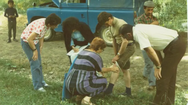 Türkan Saylan'ın lepra çalışmaları sırasında çekilen fotoğraf