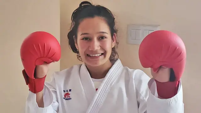 कुसुम खड्का