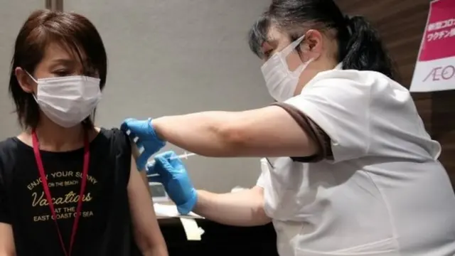 தடுப்பூசி