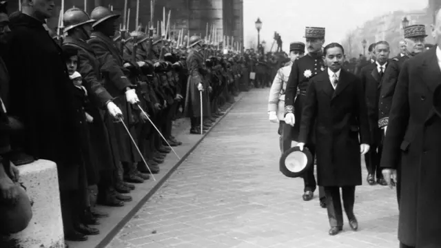 พระบาทสมเด็จพระปกเกล้าเจ้าอยู่หัวทรงเคยดำรงตำแหน่งนายกสภากิติมศักดิ์ ของสมาคมสยามเพื่อภูมิปัญญาและอนุเคราะห์ซึ่งกันและกัน