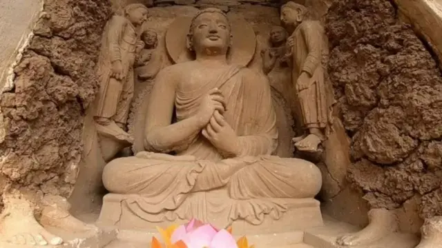 स्वप्नील बुद्ध