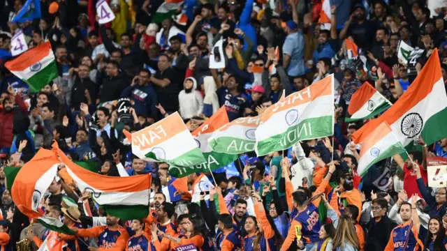 ভারতের জন্য দিওয়ালির আনন্দ বাড়িয়ে দিলেন যেন ভিরাট কোহলি।