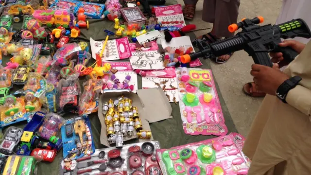 بندوق کھلونے