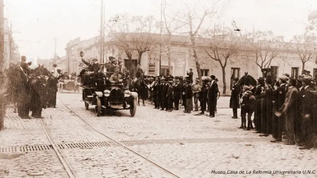 Estudiantes en las calles de Córdoba.