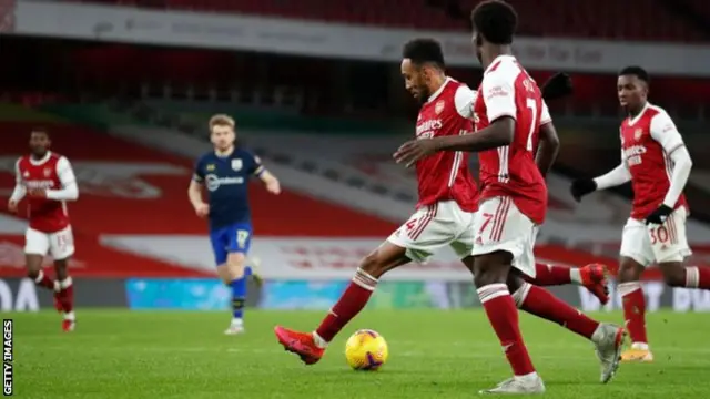 Piyeer Emerriik Obaamiyaang