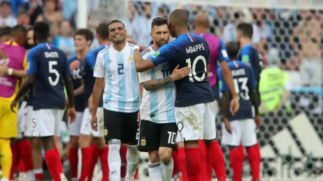 Kylian Mbappe of France consoles Lionel Messi of Argentina following France"s victory in the 2018 FIFA World Cup Russia Round of 16 match between France and Argentina at Kazan Arena on June 30, 2018 in Kazan, Russia.