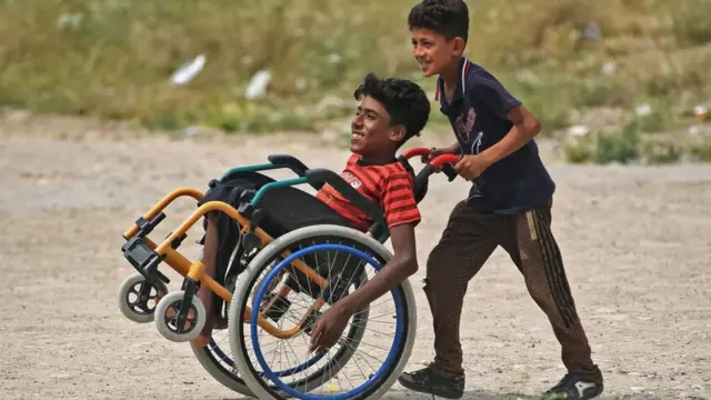 ኣብ ዝኾነ እዋን ናይ ሰብ ሓገዝ ዘድልየና ፍጡራት ኢና