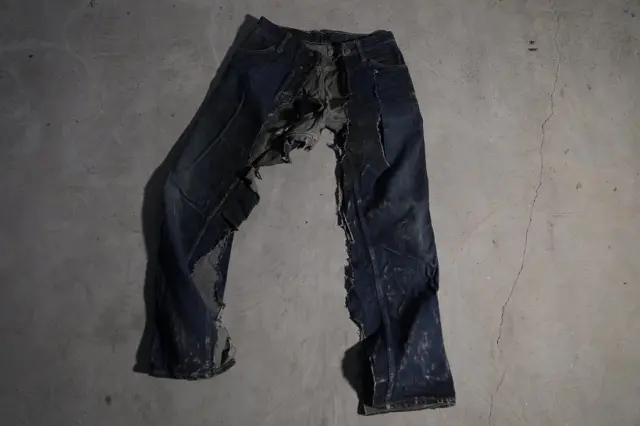 เสื้อผ้าชุดสุดท้ายที่ ดนัยศักดิ์ เอี่ยมคง