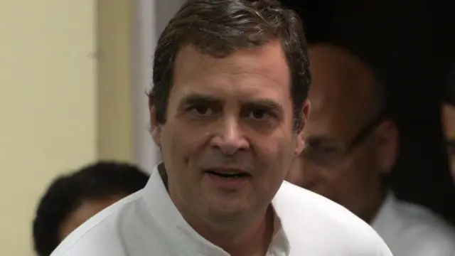 कोरोना लसीकरणः राहुल गांधी का म्हणतायत मला अटक करा?