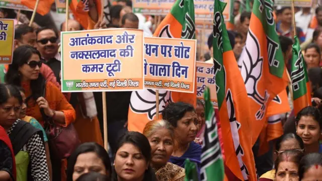 નોટબંધીની તરફેણ