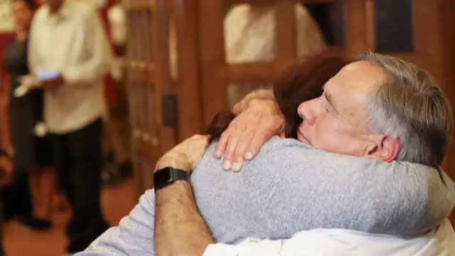 ٹیکساس، وال مارٹ فائرنگ