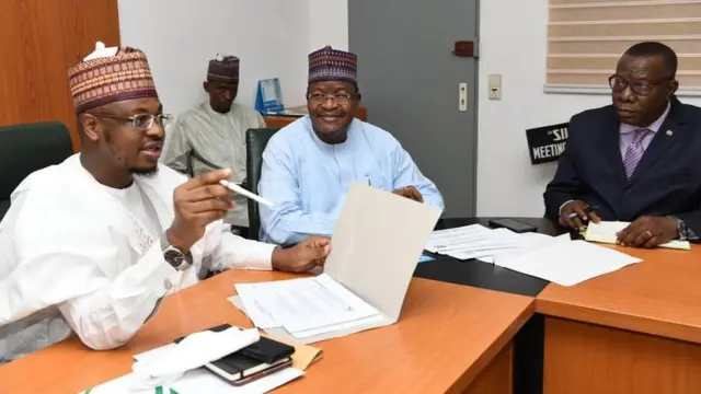 Nigeria Minister of Communication, Isa Ali Pantami wit officials from NCC
