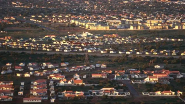 ተሓለቕቲ ሰብኣዊ መሰላት እቲ ውሳነ ኣዝዩ ዝዘንግዐ እዩ ይብሉ