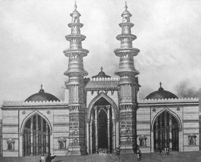 અમદાવાદના સ્થાપક અહેમદ શાહ દ્વારા સ્થાપિત જૂની જામા મસ્જિદ