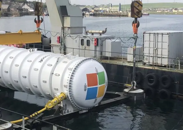 Microsoft underwater servers
