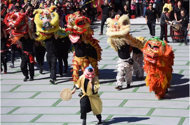 美國加州洛杉磯的華人佛教聖地——佛光山西來寺2月16日舉辦豐富多彩的活動，歡度新春佳節