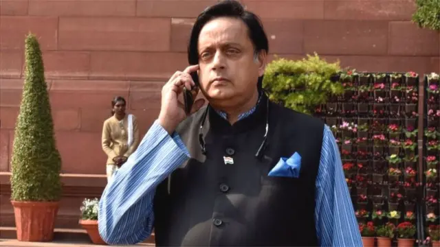 శశిథరూర్