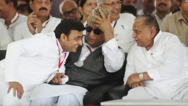 अखिलेश यादव