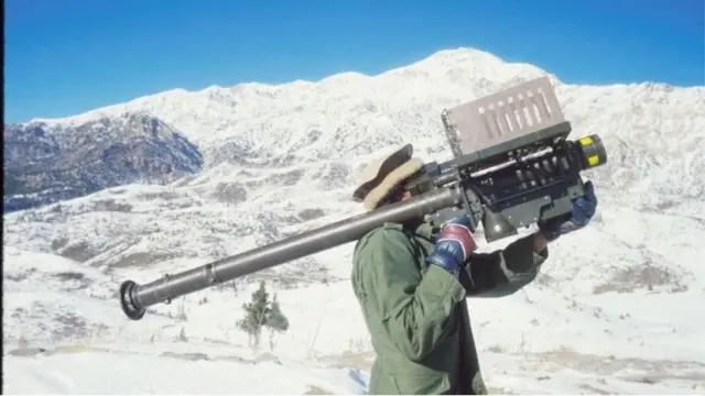 ਅਫ਼ਗਾਨ ਲੜਾਕਿਆਂ ਨੂੰ ਅਮਰੀਕਾ ਵੱਲੋਂ ਮੁਹੱਈਆ ਕਰਵਾਇਆ ਗਿਆ ਸਟਿੰਗਰ ਮਿਜ਼ਾਈਲ ਭਵਿੱਖ ਦੇ ਸਮੀਕਰਨਾਂ ਨੂੰ ਬਦਲਣ ਵਿੱਚ ਕਾਫ਼ੀ ਮਹੱਤਵਪੂਰਨ ਰਿਹਾ