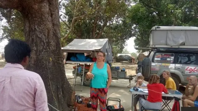 फ्रांस परिवार कोरोना लॉकडाउन