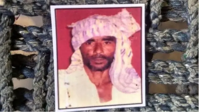 हरियाणा के किसान पहलू ख़ान की गायों की तस्करी करने के शक में पीट-पीट कर हत्या कर दी गई थी.