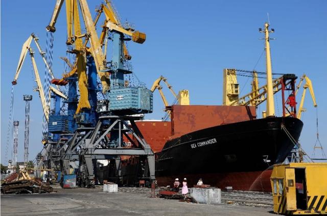 A ship in the commercial port of Mariupol, on the Sea of Azov / File picture