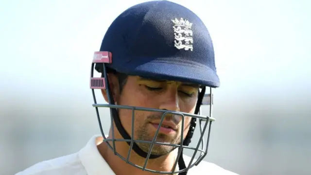 ઈંગ્લેન્ડના ક્રિકેટર એલિસ્ટર કૂક