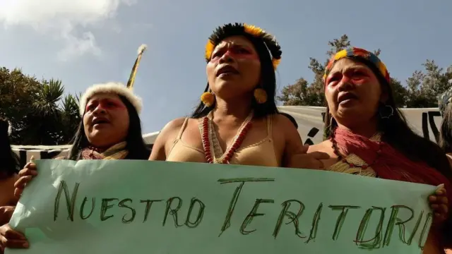 Nemonte Nemquino en una proetsta, junio de 2019